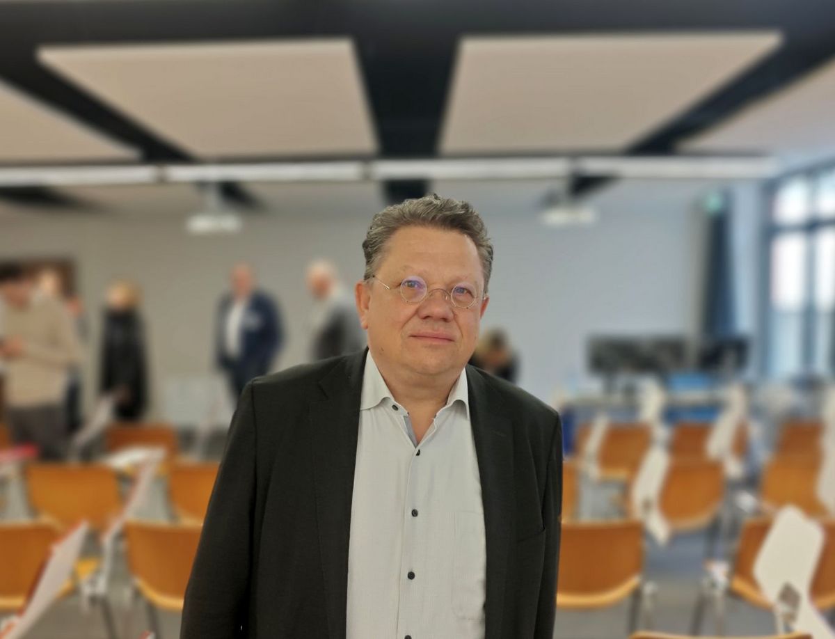 Image related to Gesundheitsminister besucht Kinderklinik der MHH und wirbt für HPV-Impfung